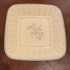 Pfaltzgraff Remembrance - used